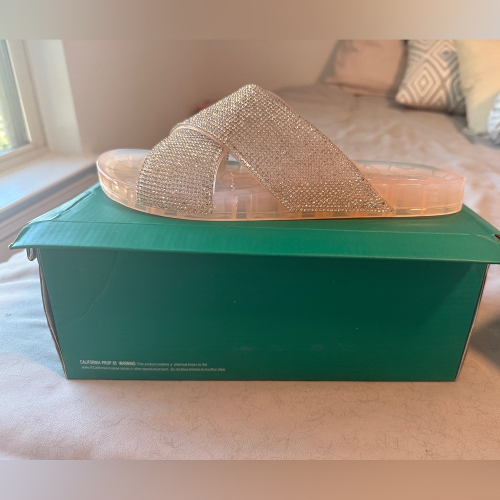 NWT Lauren Lorraine Nude Jelly Sandals